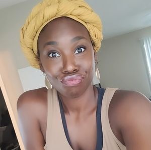 Meet your Posher, Krystal